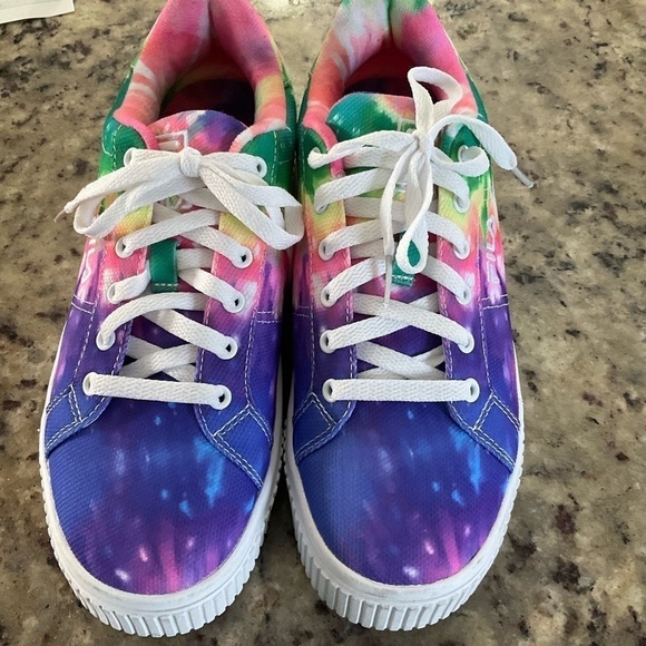 Fila Sandblast Low Tie Dye Womens Flatform Trainers size 8.5 - Picture 2 of 11